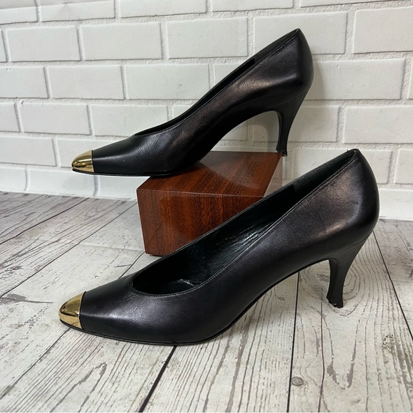 Stuart Weitzman Vintage Heels Black Gold Cap Toe Size 9 SS Narrow Leather READ - Picture 16 of 16